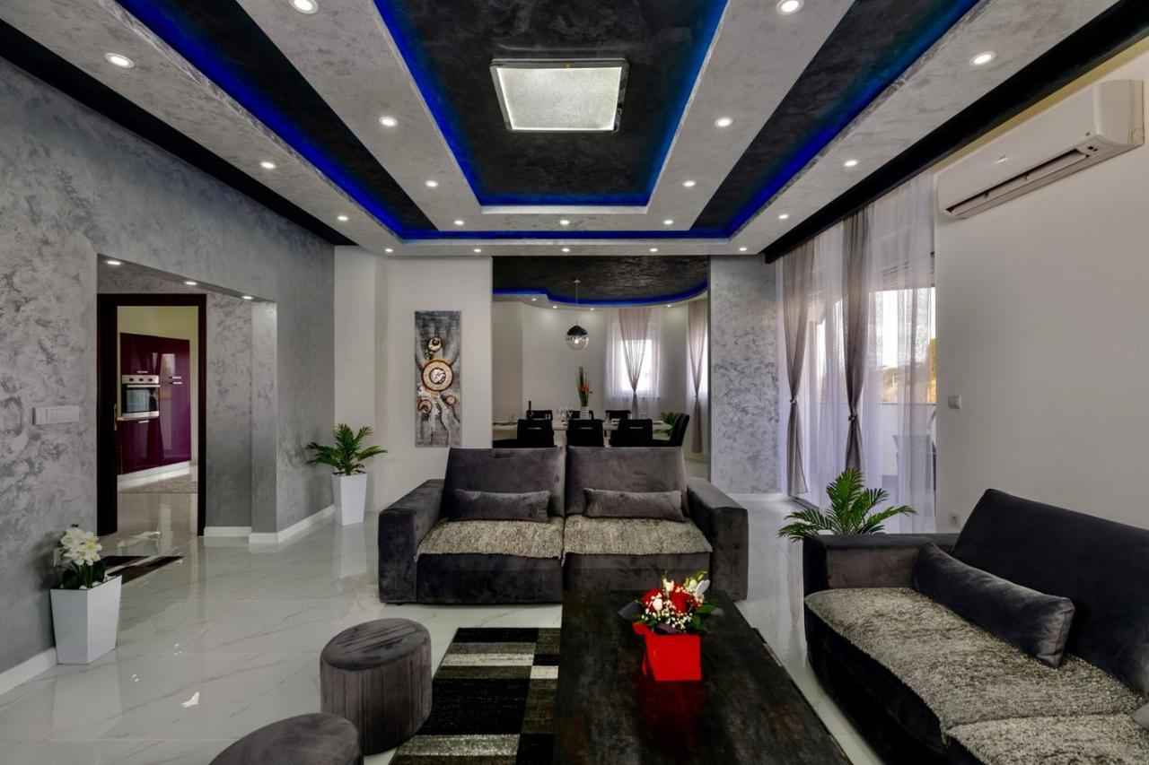Complex Villa White Pula Ngoại thất bức ảnh