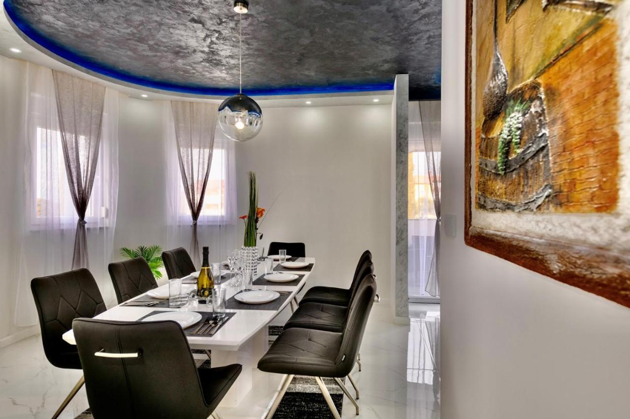 Complex Villa White Pula Ngoại thất bức ảnh